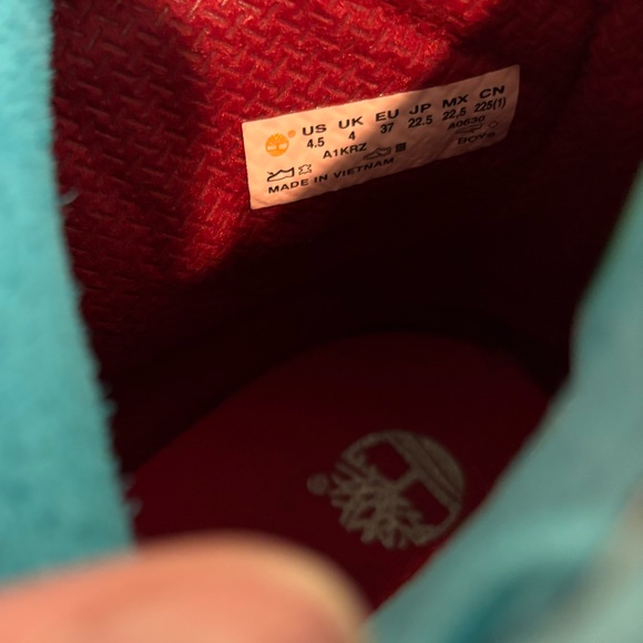 Turquoise Timberland boots - youth size 4.5 - nearly new condition - Picture 5 of 7